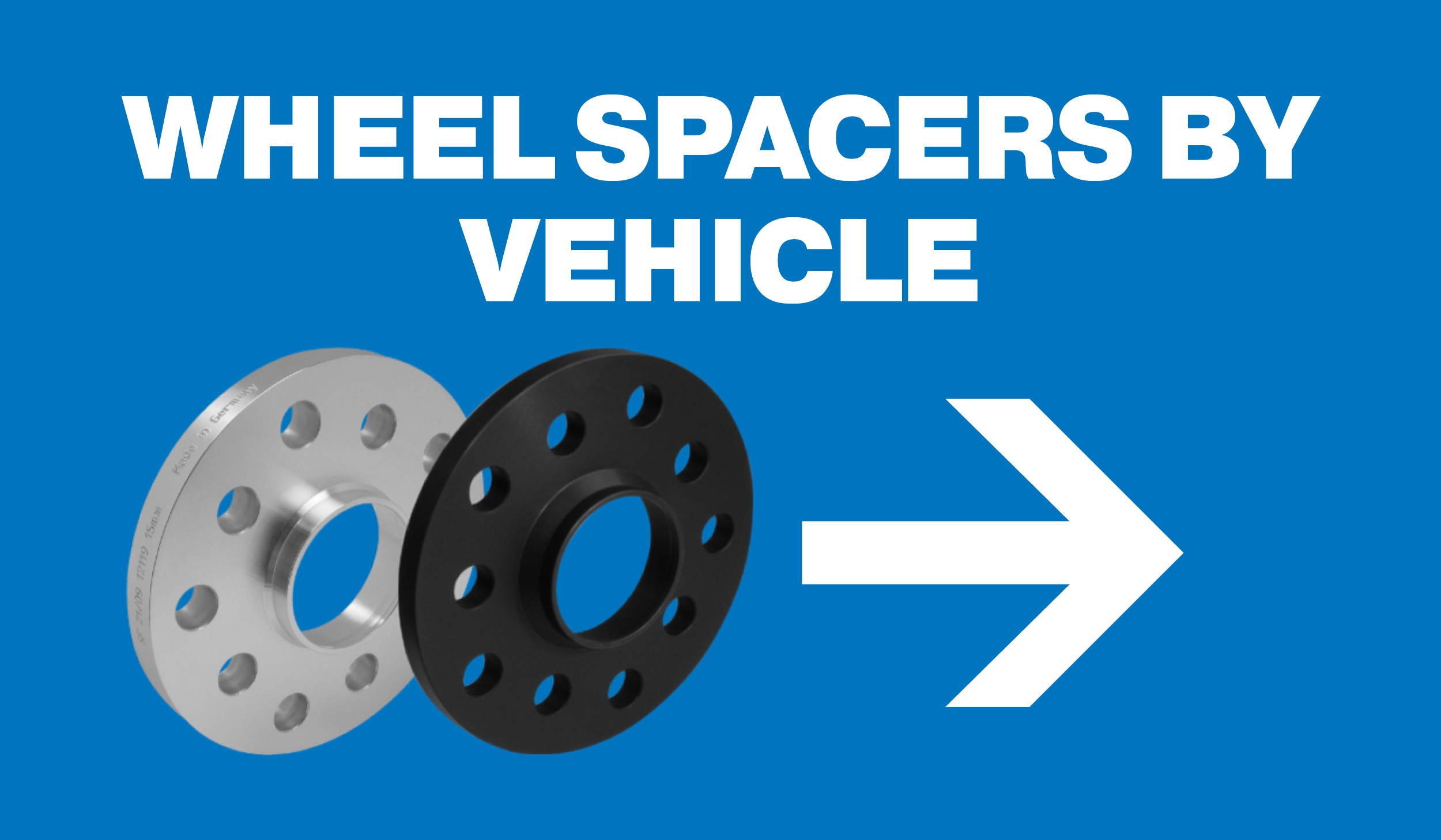 Blaues Banner mit weißer Aufschrift „Spurverbreiterung nach Fahrzeug“.